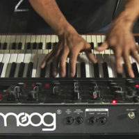 WATCH: Van Halen’s ‘Mean Street’ Intro Performed on Keyboard