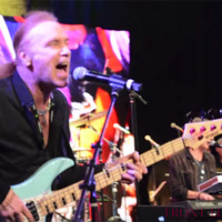 Video: ‘Eat ‘Em And Smile’ Band Reunites Without Roth (Full Set)