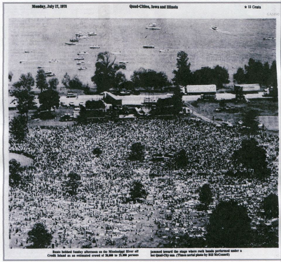 Van_Halen_Mississippi-River-Jam-July-16-1978_crowd
