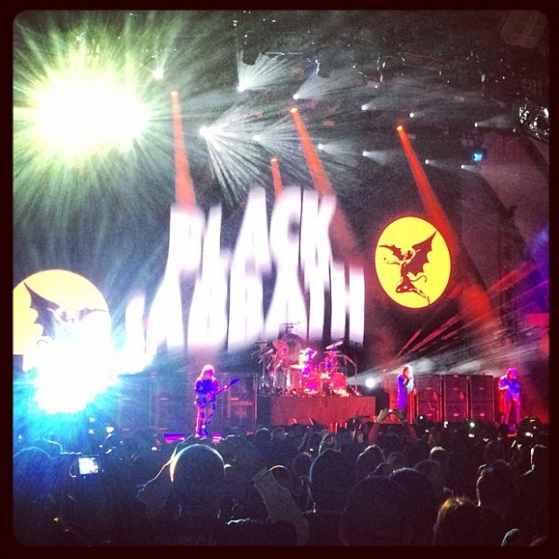 VHND’s All Access Photo Van Halens Backstage at Black Sabbath Concert