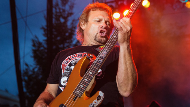 Michael Anthony live on stage, 2014