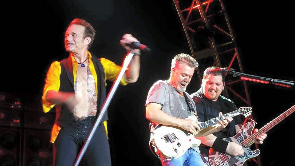 Van_Halen_St_Louis_9