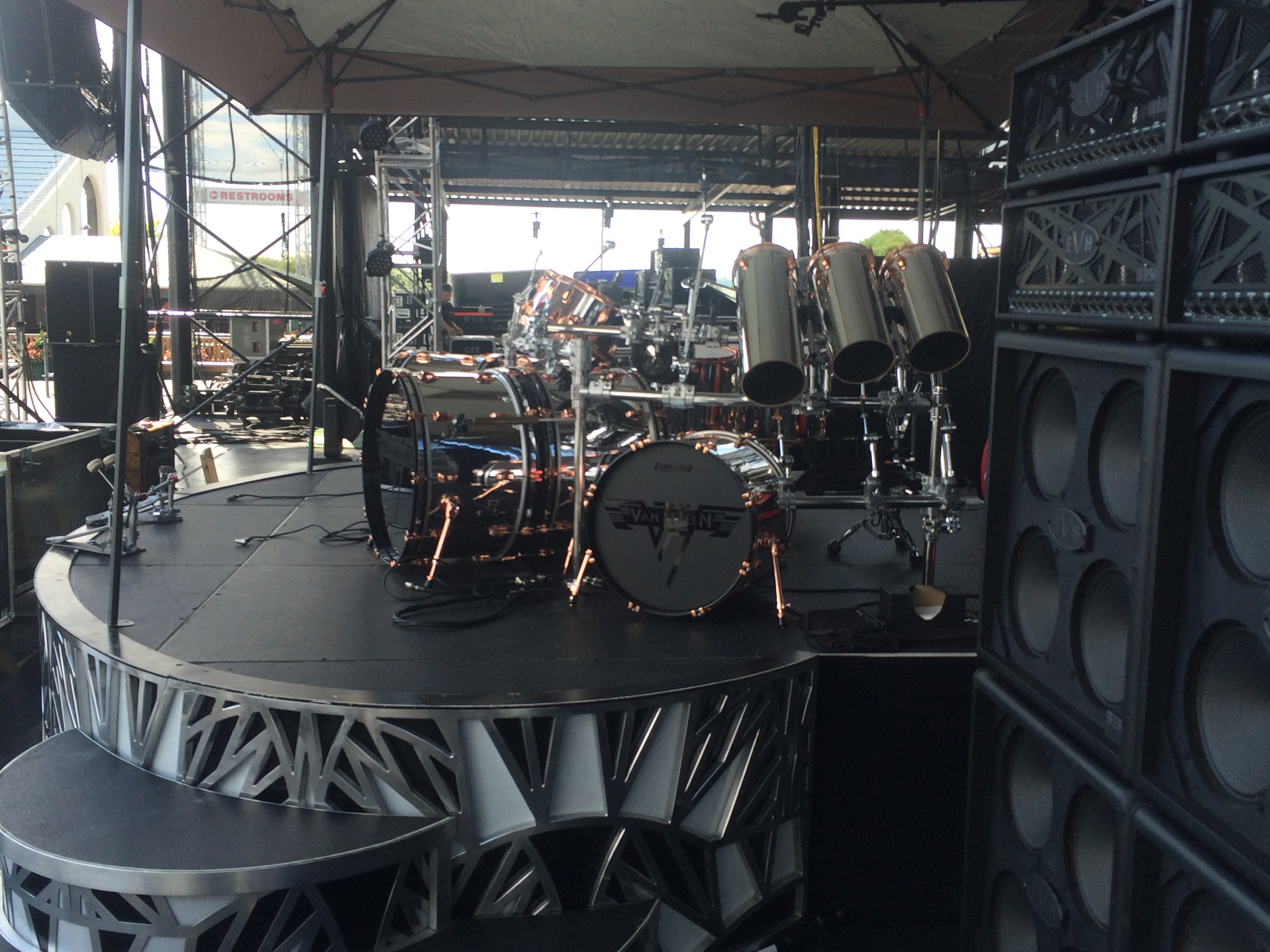 Van_Halen_Cancelled_Hershey_Drumset