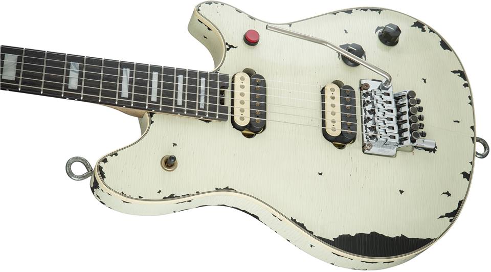 Eddie_Van_Halen_EVH_Relic_Wolfgang_Ivory_1