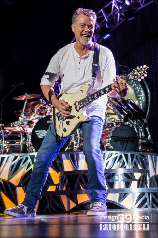 Eddie_Van_Halen_Toronto_2015_Design39Media_5