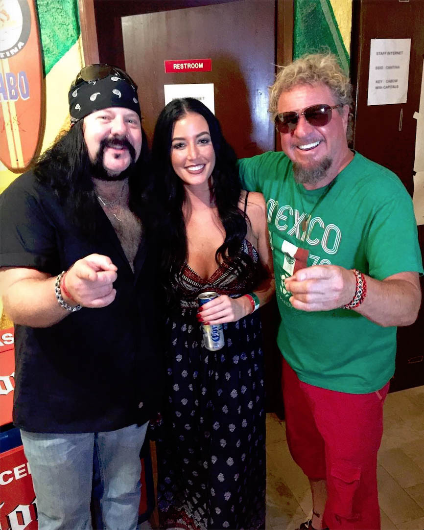 backstage_with_vinnie_paul