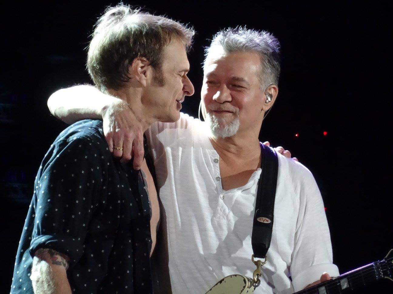 Van-halen-hollywood-bowl-oct-2015-2