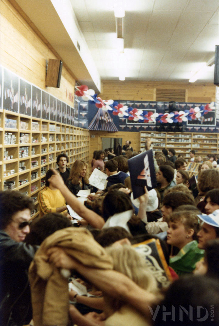 Van_Halen_Peaches_Records_Tapes_Instore_Signing_Appearance_1979__during007 copy
