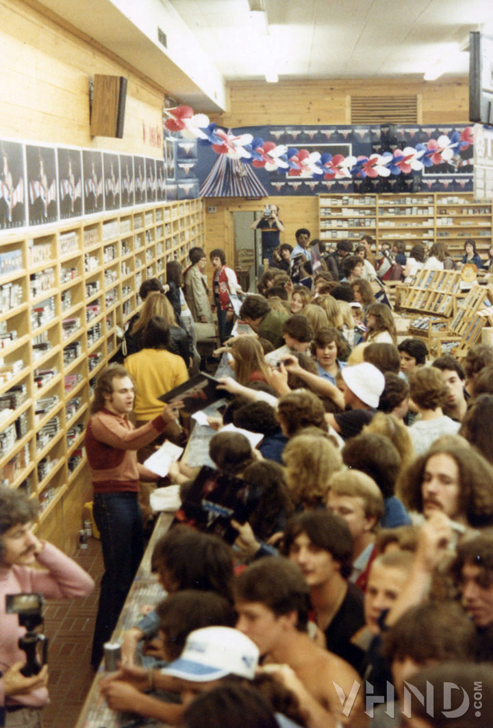 Van_Halen_Peaches_Records_Tapes_Instore_Signing_Appearance_1979__during012 copy