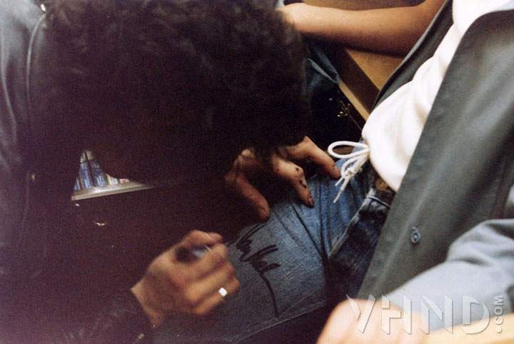 Van_Halen_Peaches_Records_Tapes_Instore_Signing_Appearance_1979__during013 copy