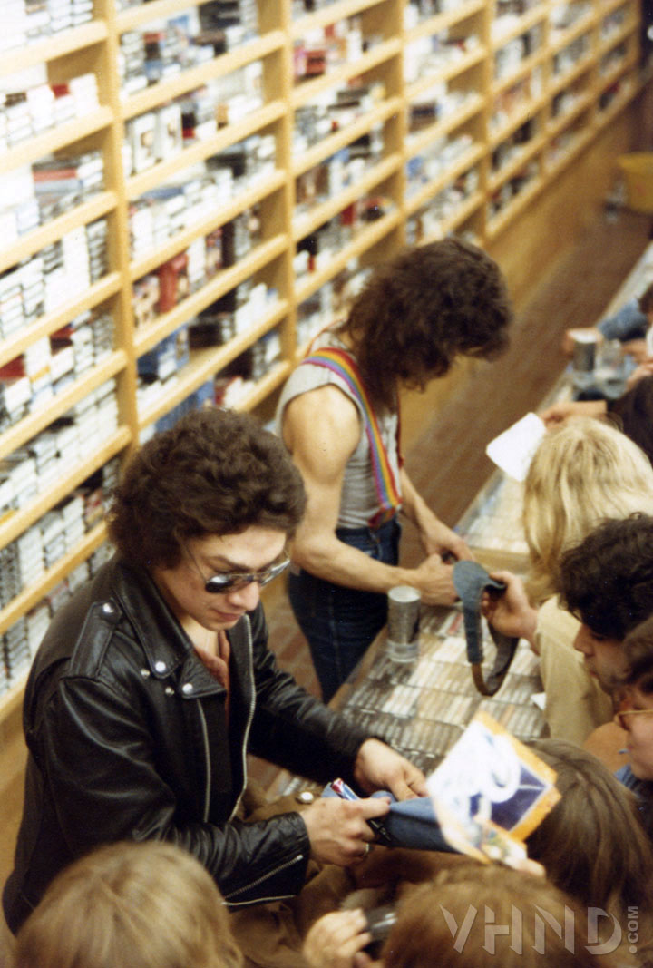 Van_Halen_Peaches_Records_Tapes_Instore_Signing_Appearance_1979__during019 copy